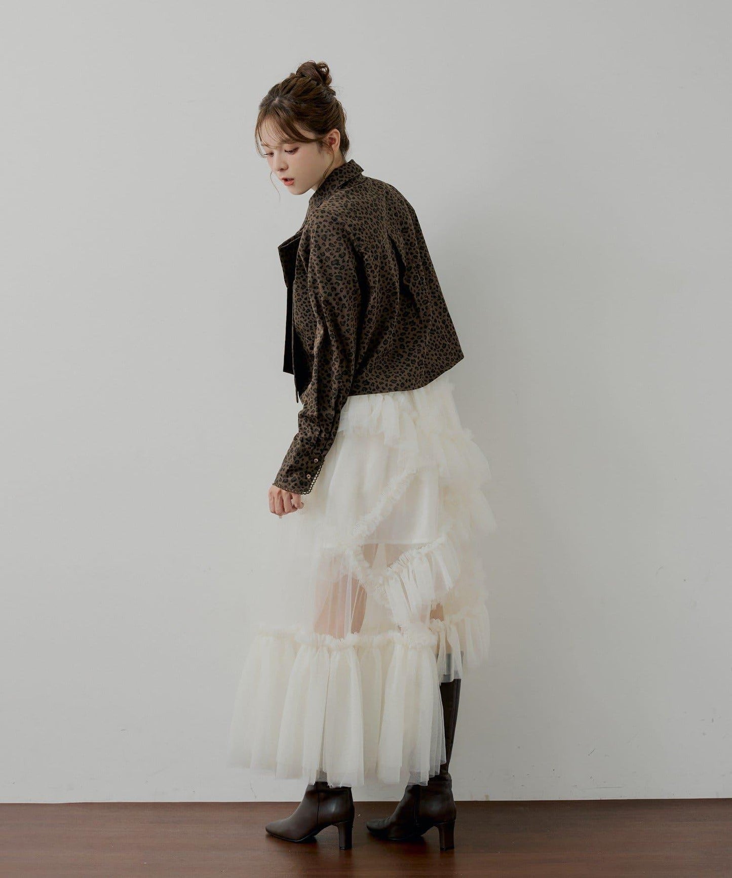 【SALON by Chico】帶蝴蝶結蕾絲設計襯衫