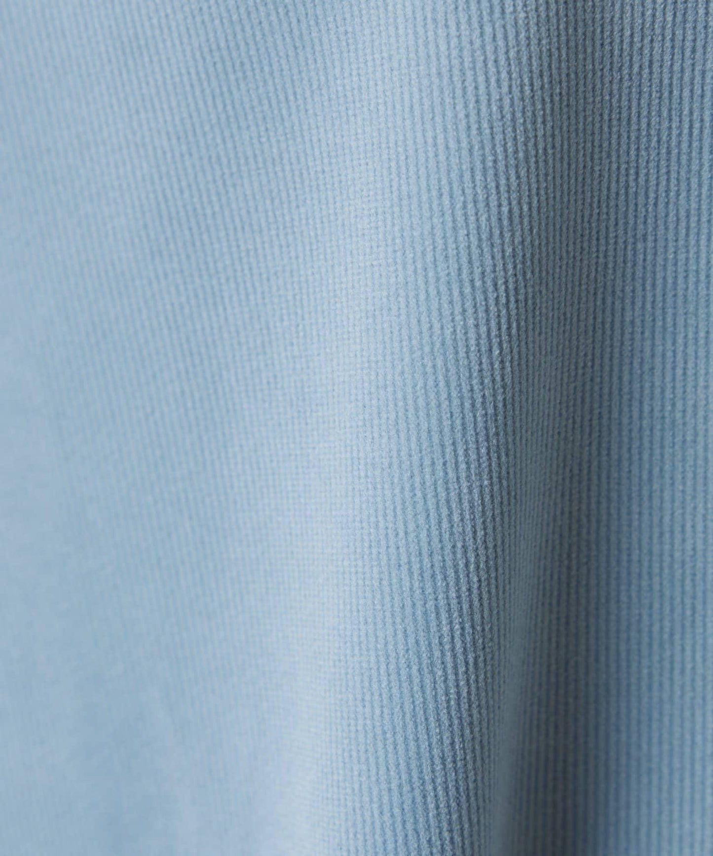 金屬紐扣燈芯絨襯衫