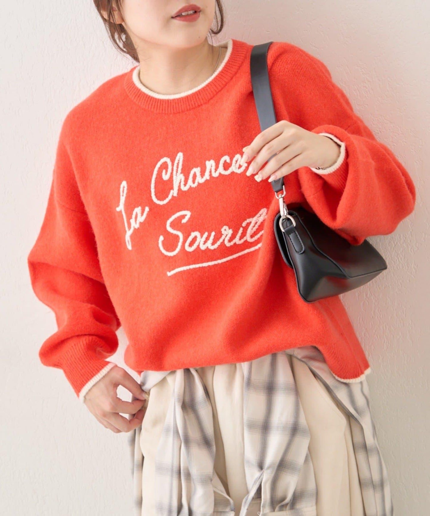 【NAO】繡花字母標誌套頭衫