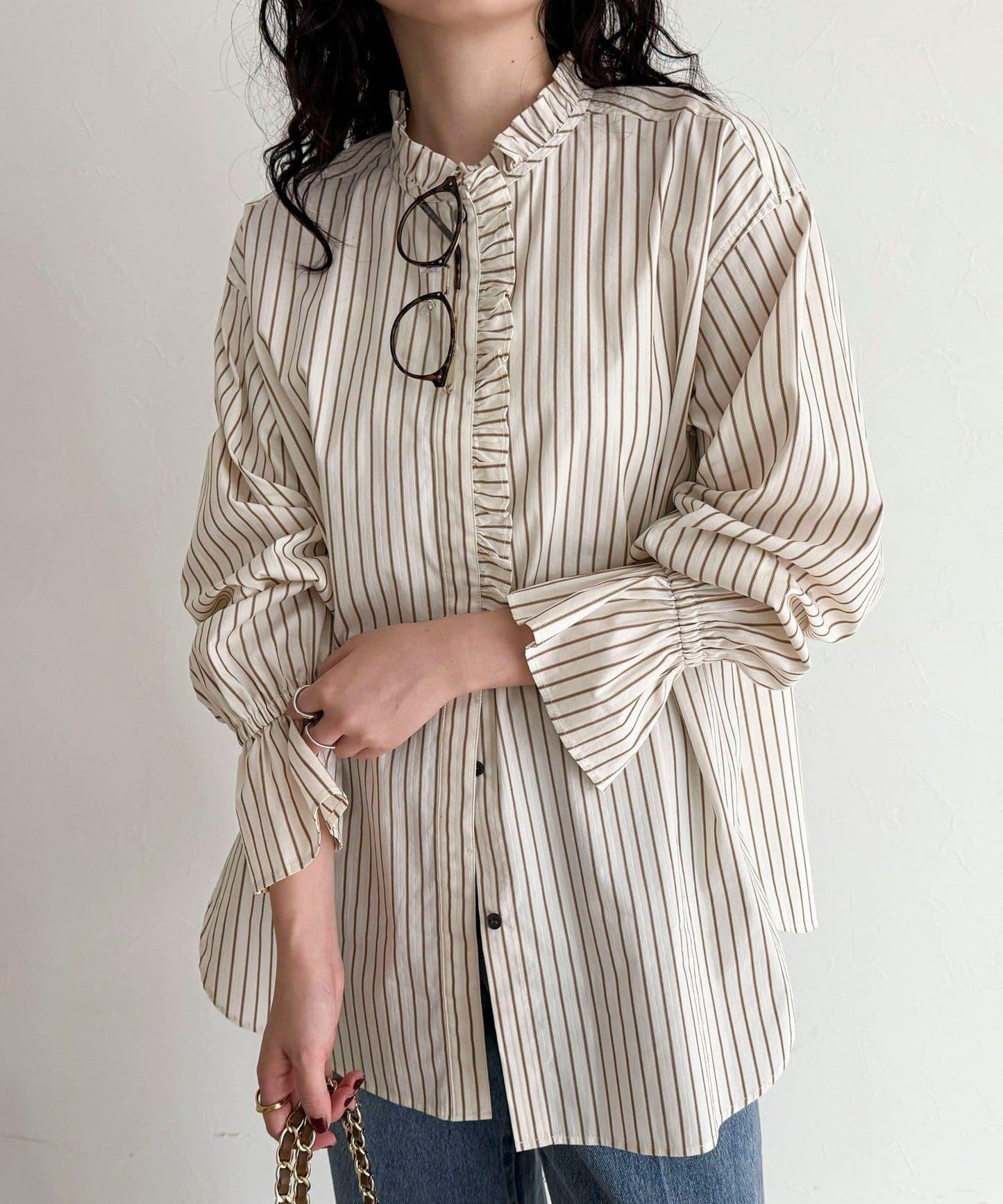 荷葉邊設計襯衫