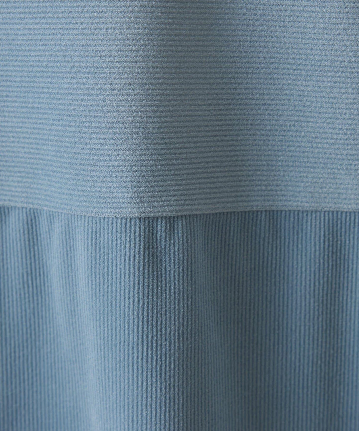 金屬紐扣燈芯絨襯衫