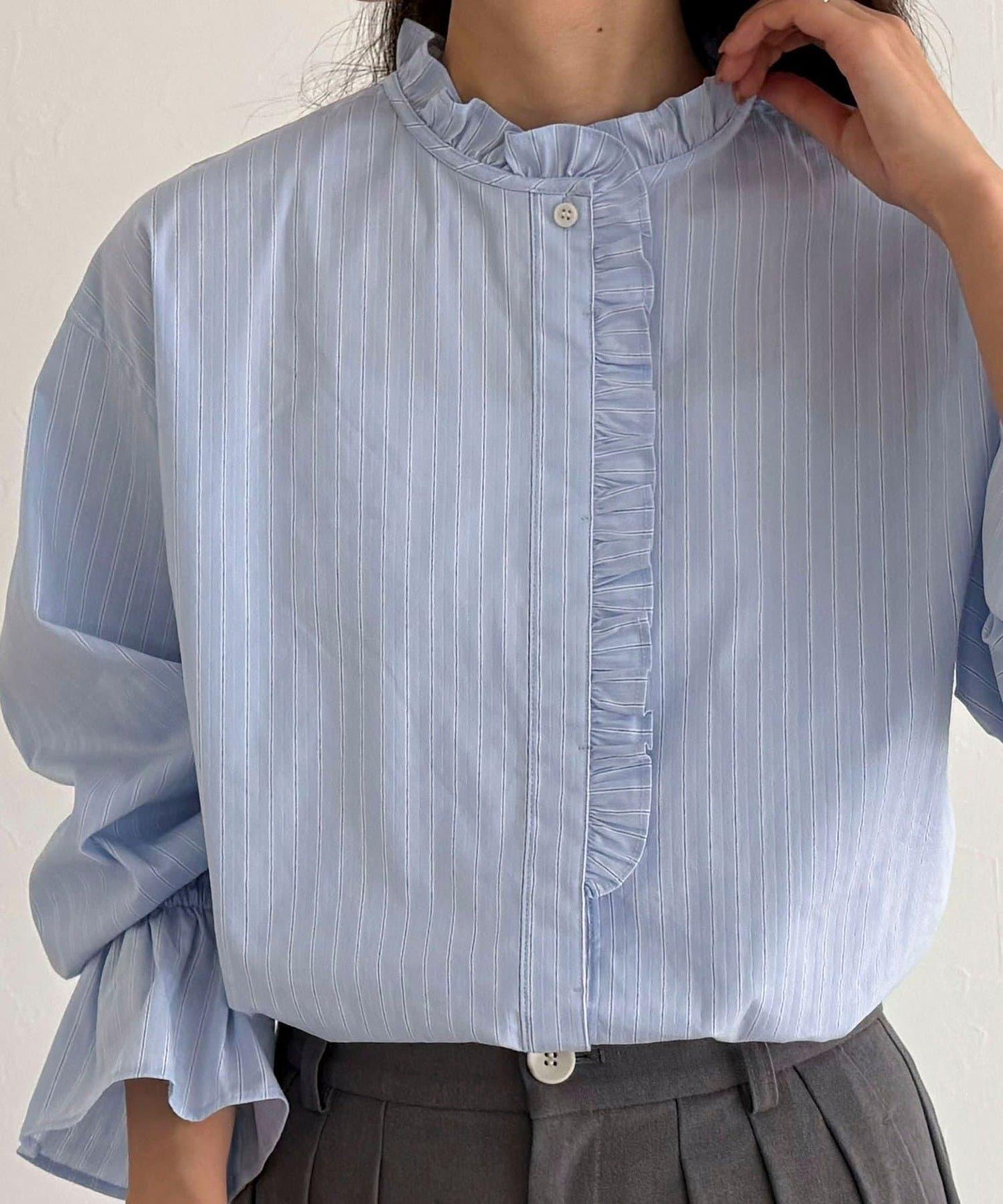 荷葉邊設計襯衫