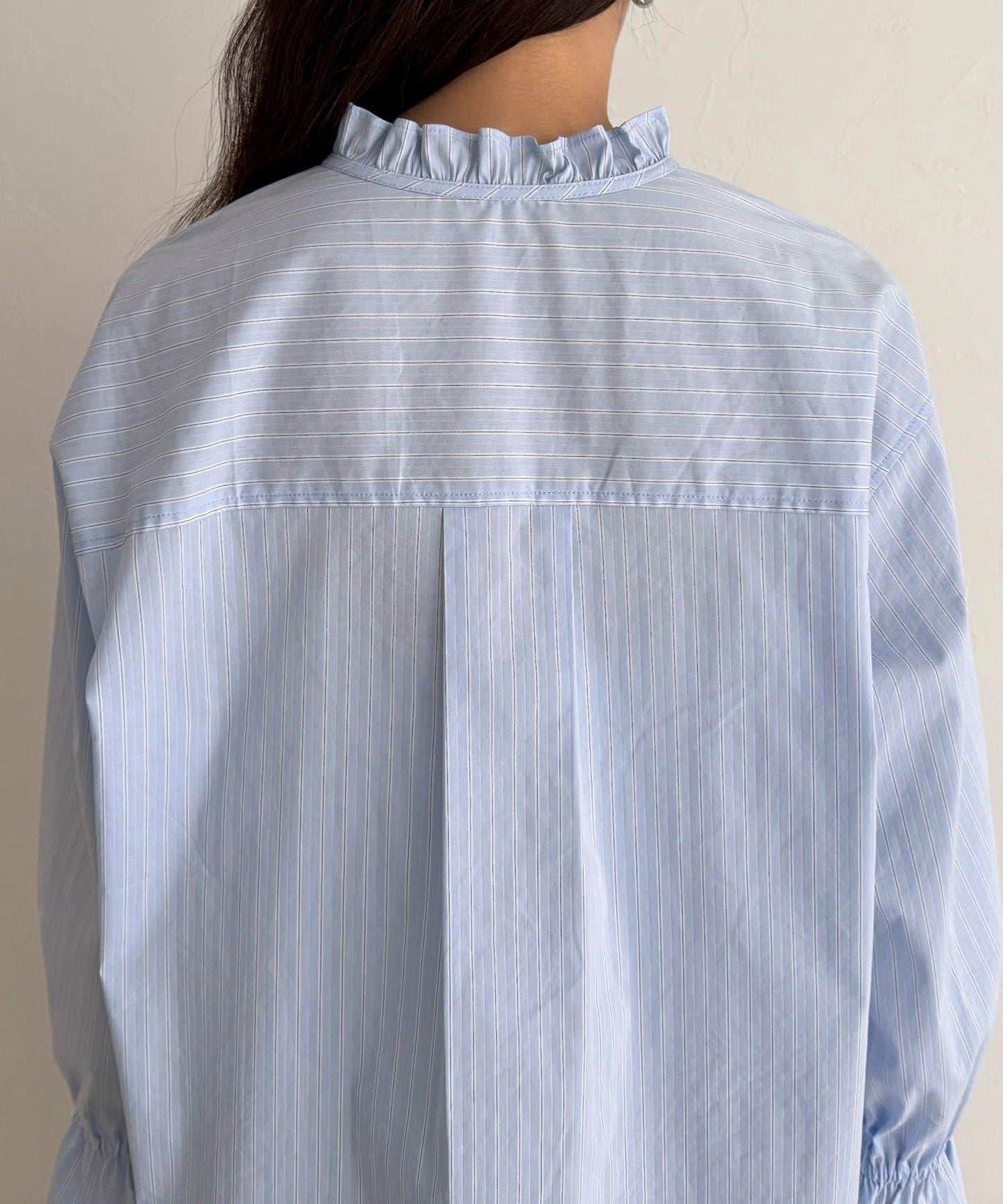 荷葉邊設計襯衫