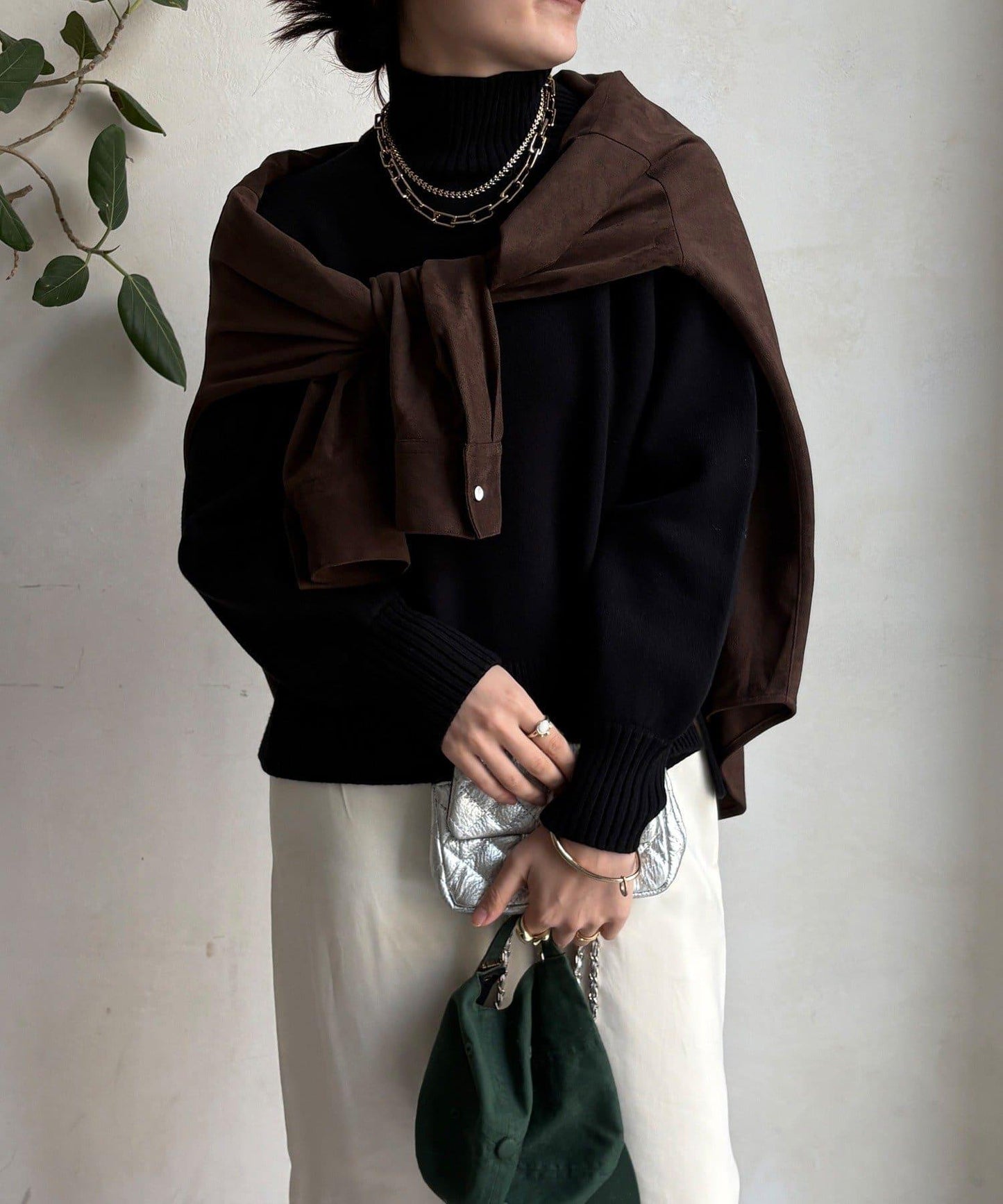 側開叉高領針織衫