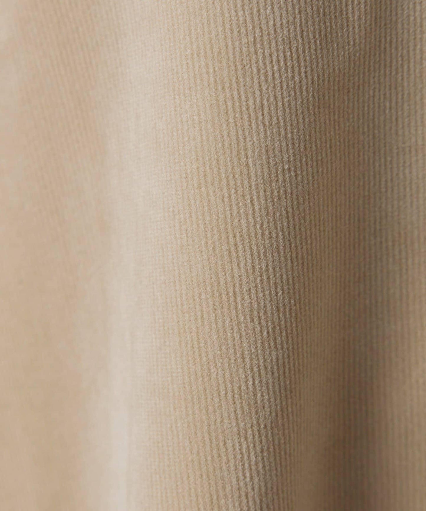 金屬紐扣燈芯絨襯衫