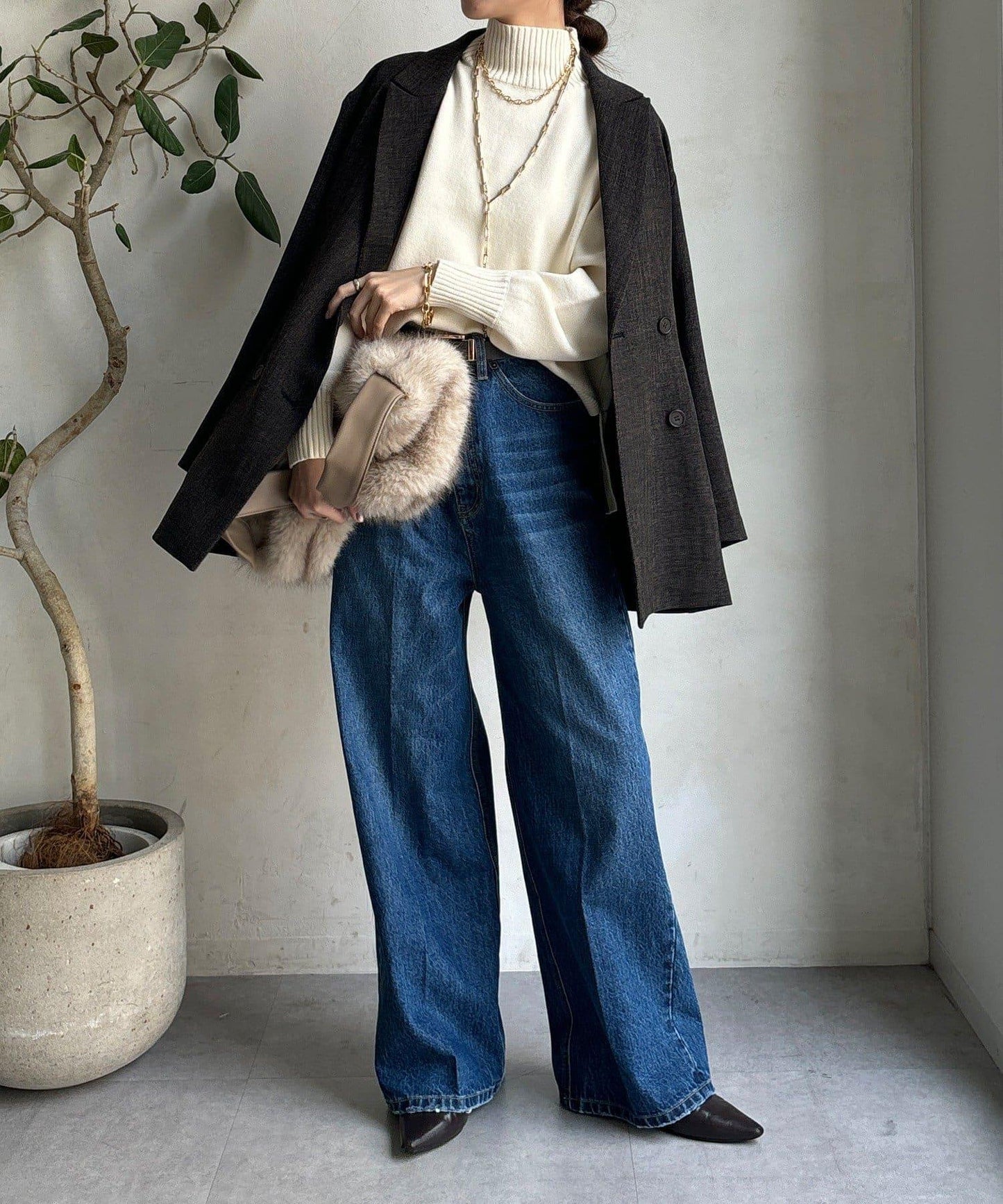 側開叉高領針織衫