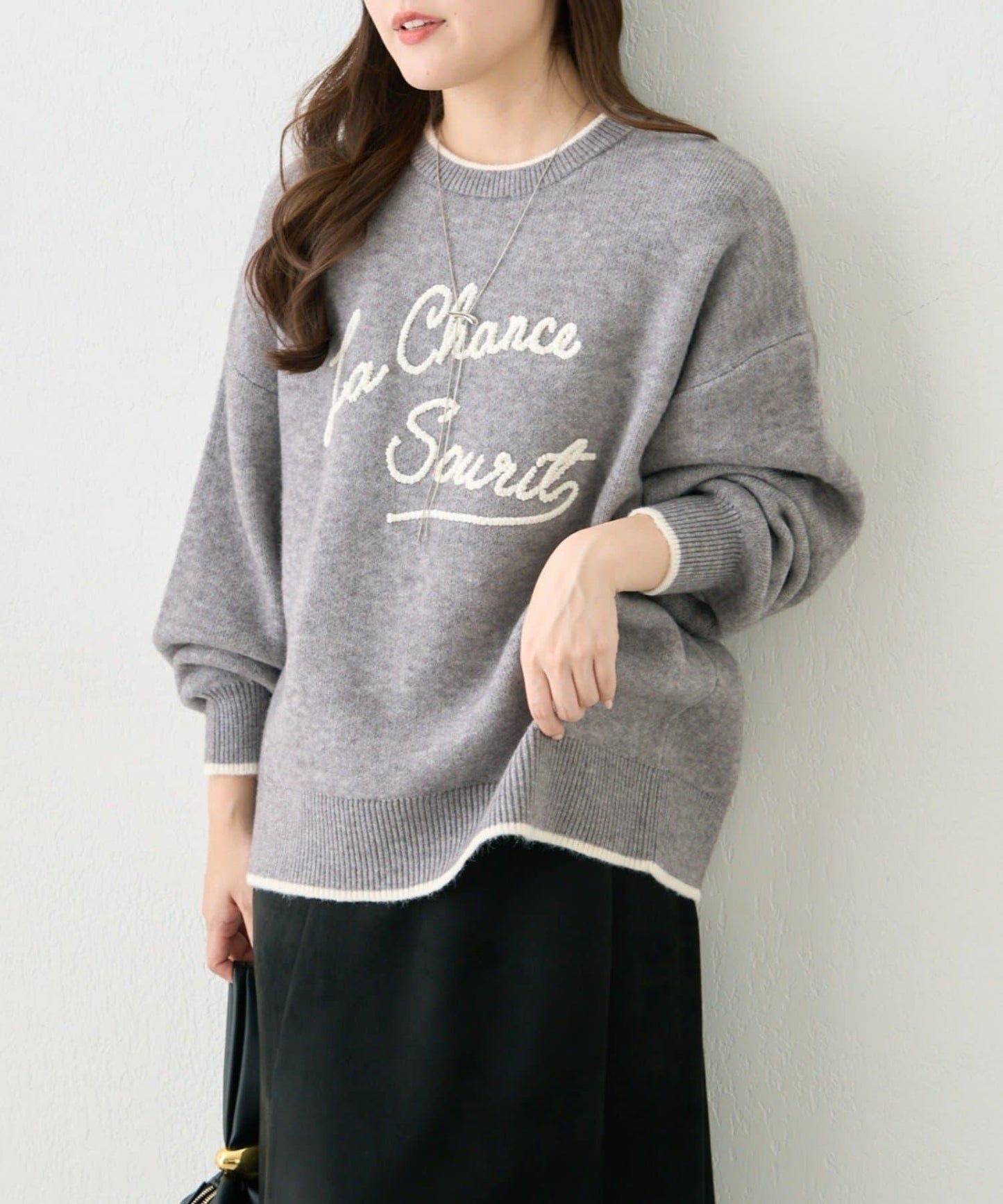 【NAO】繡花字母標誌套頭衫