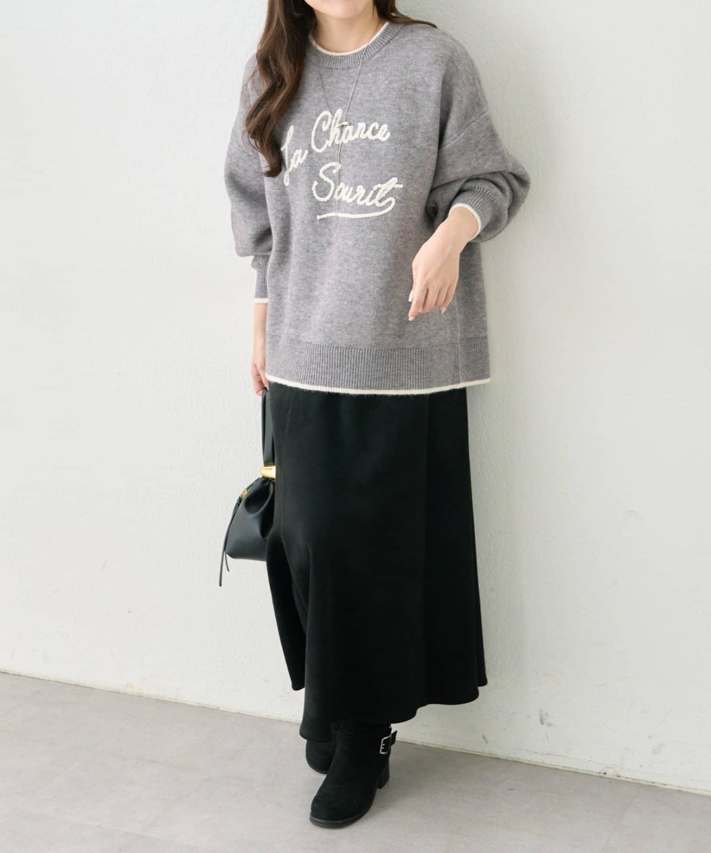 【NAO】繡花字母標誌套頭衫