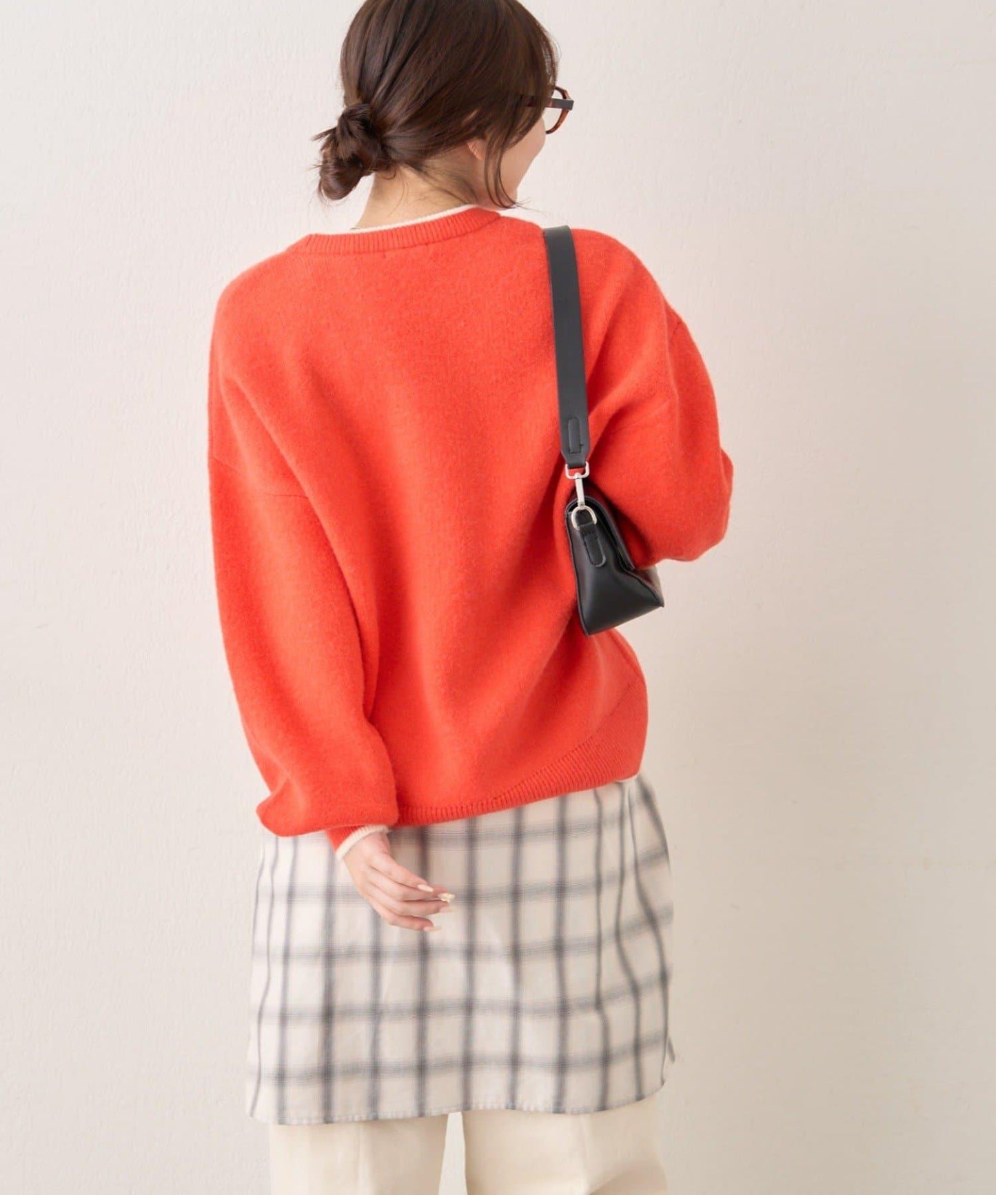 【NAO】繡花字母標誌套頭衫