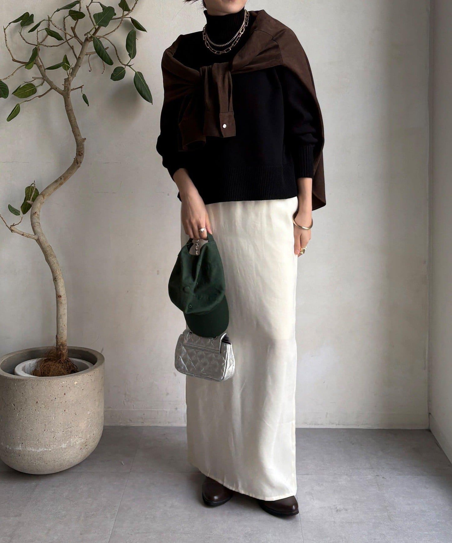 側開叉高領針織衫