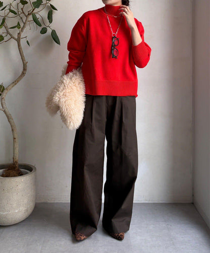 側開叉高領針織衫