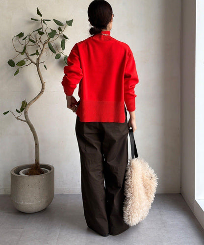 側開叉高領針織衫