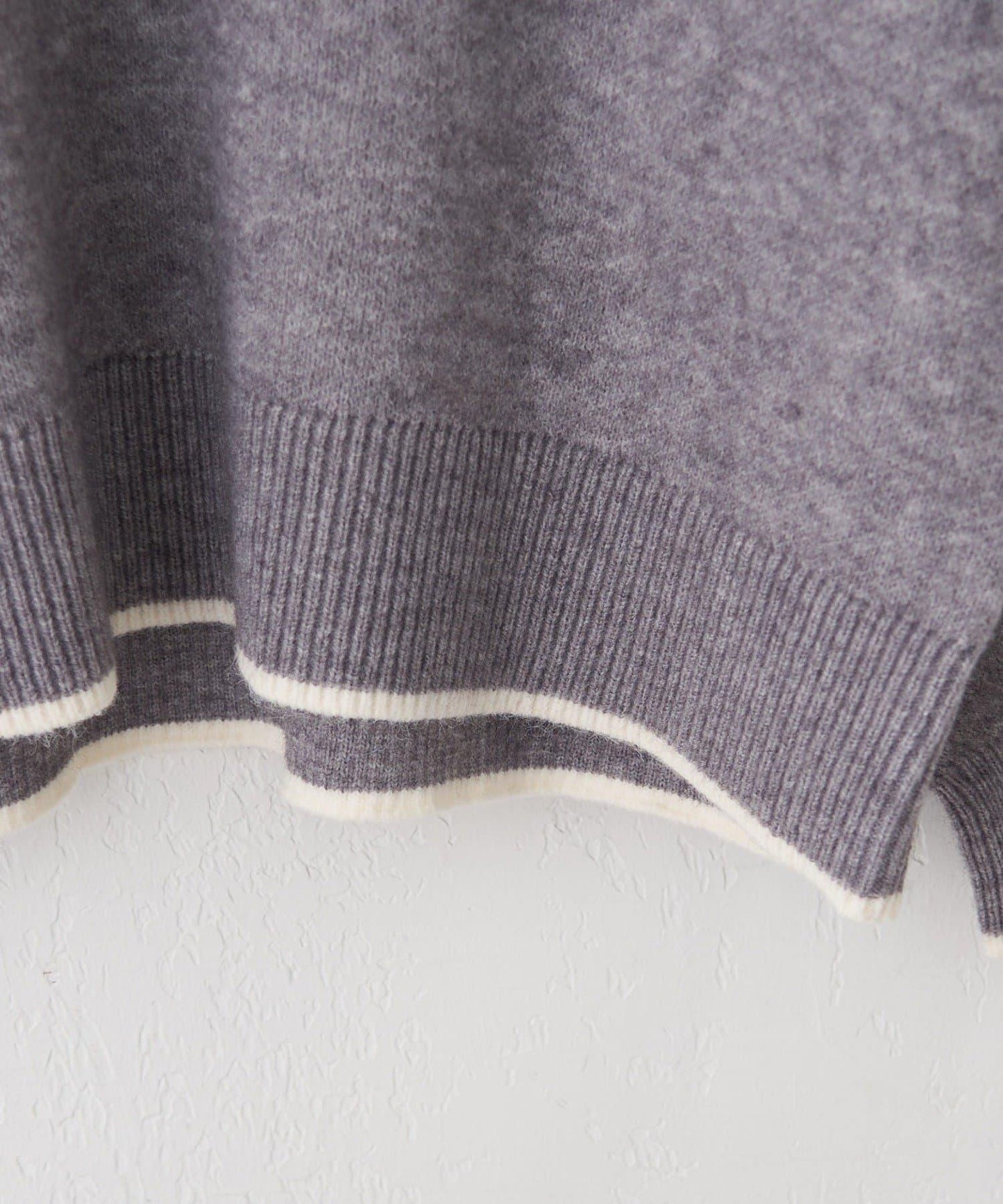 【NAO】繡花字母標誌套頭衫