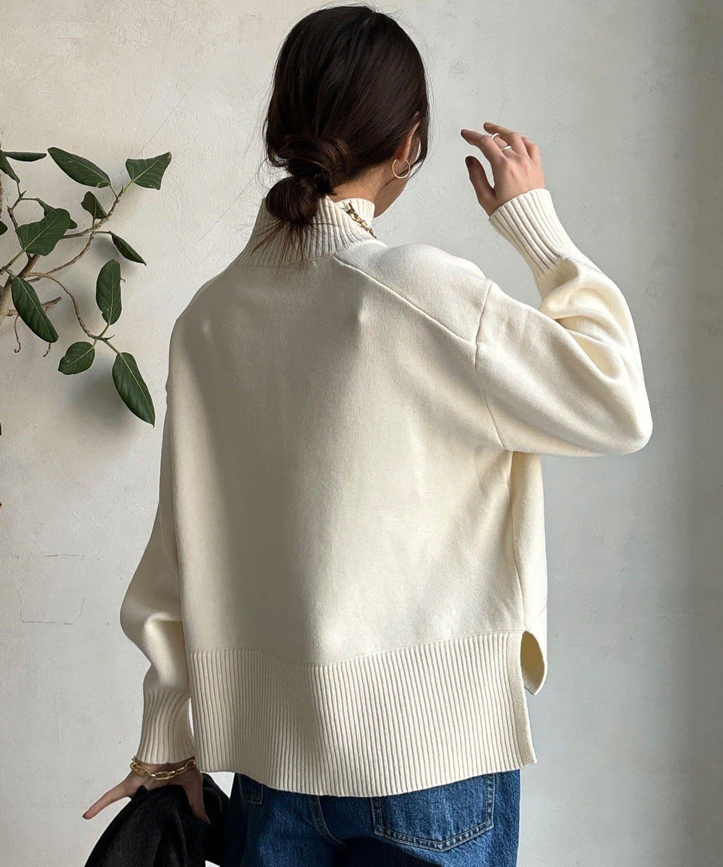 側開叉高領針織衫