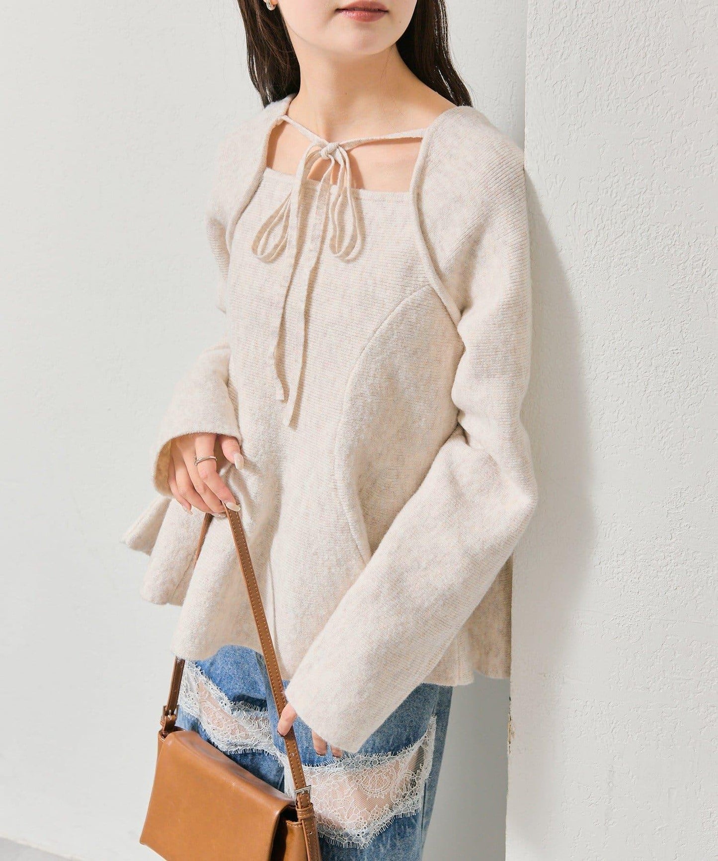 方領荷葉邊針織衫