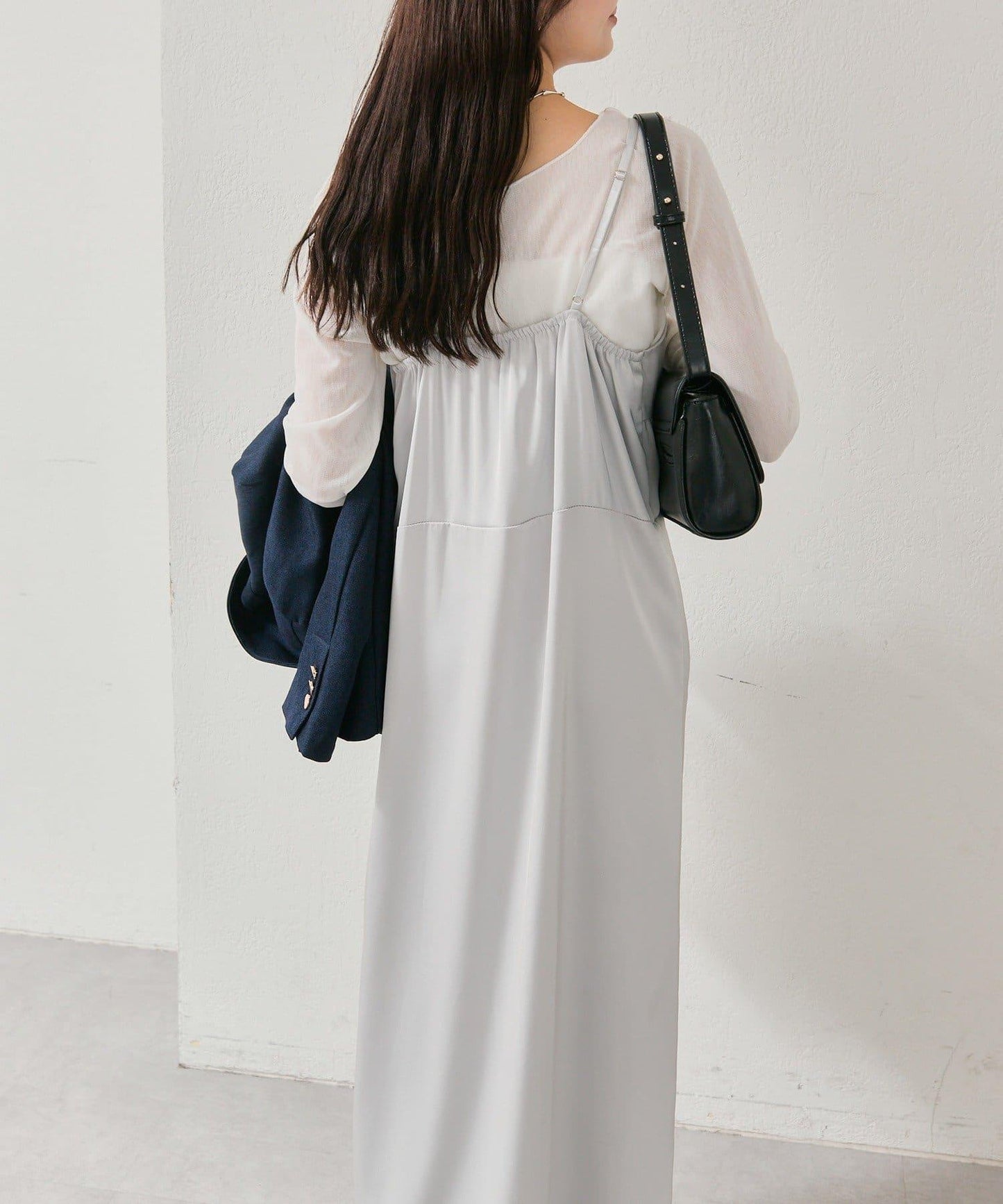 荷葉邊設計吊帶連衣裙