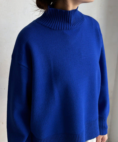 側開叉高領針織衫