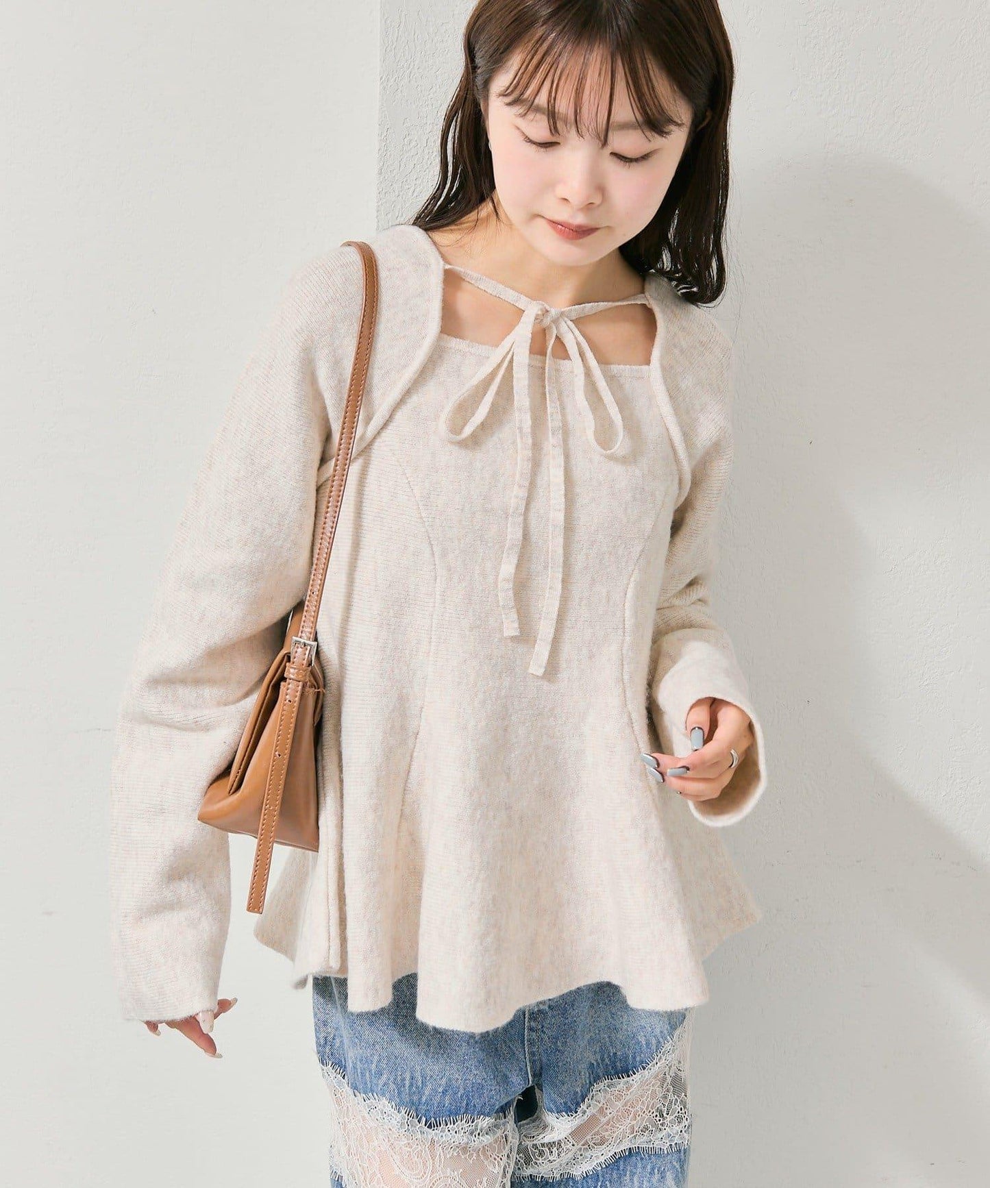 方領荷葉邊針織衫