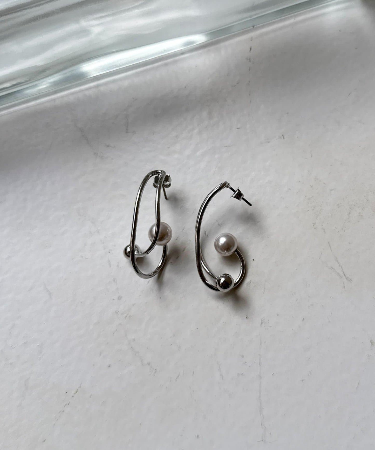 扭紋珍珠圈形耳環