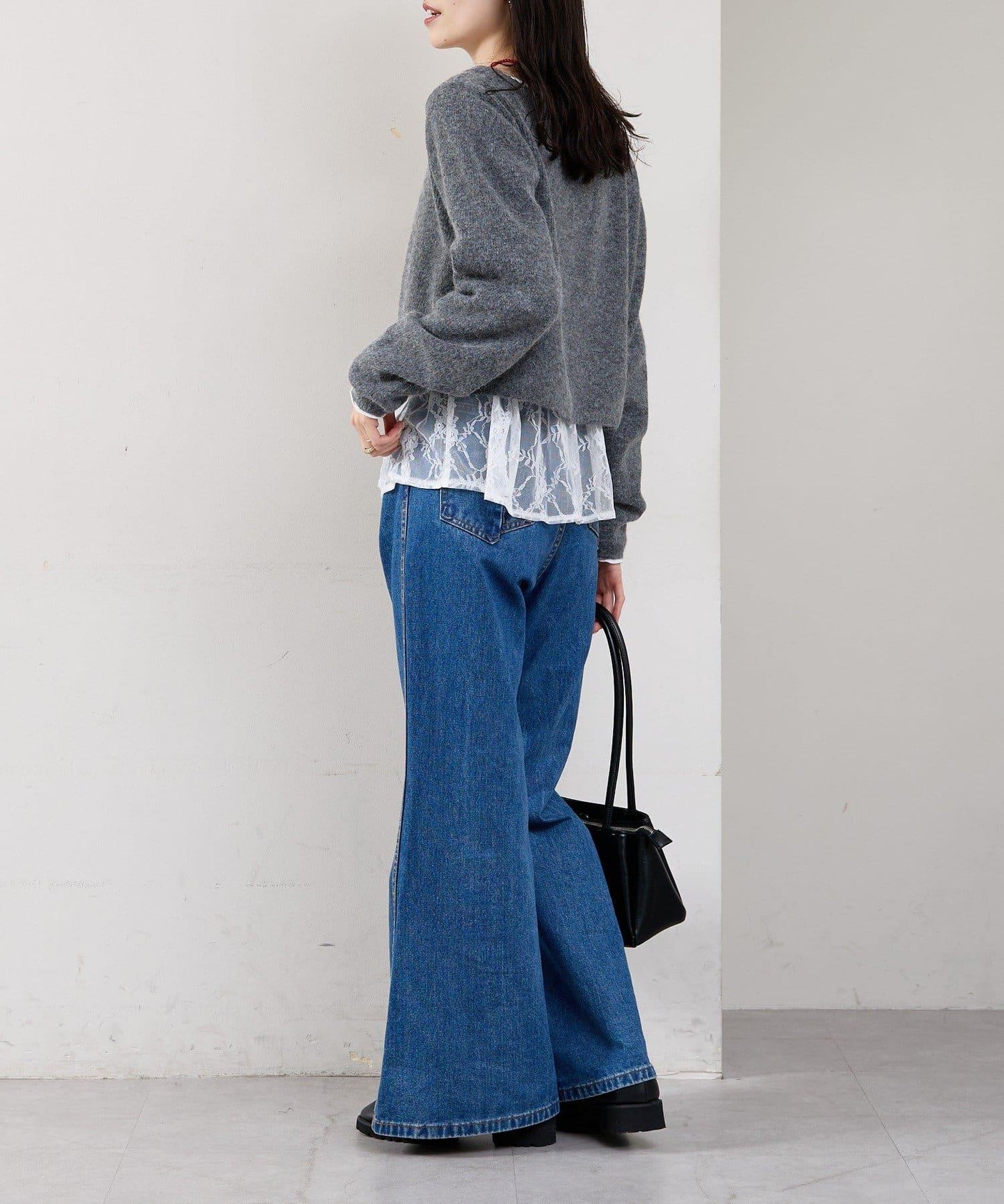 蕾絲拼接長袖T恤