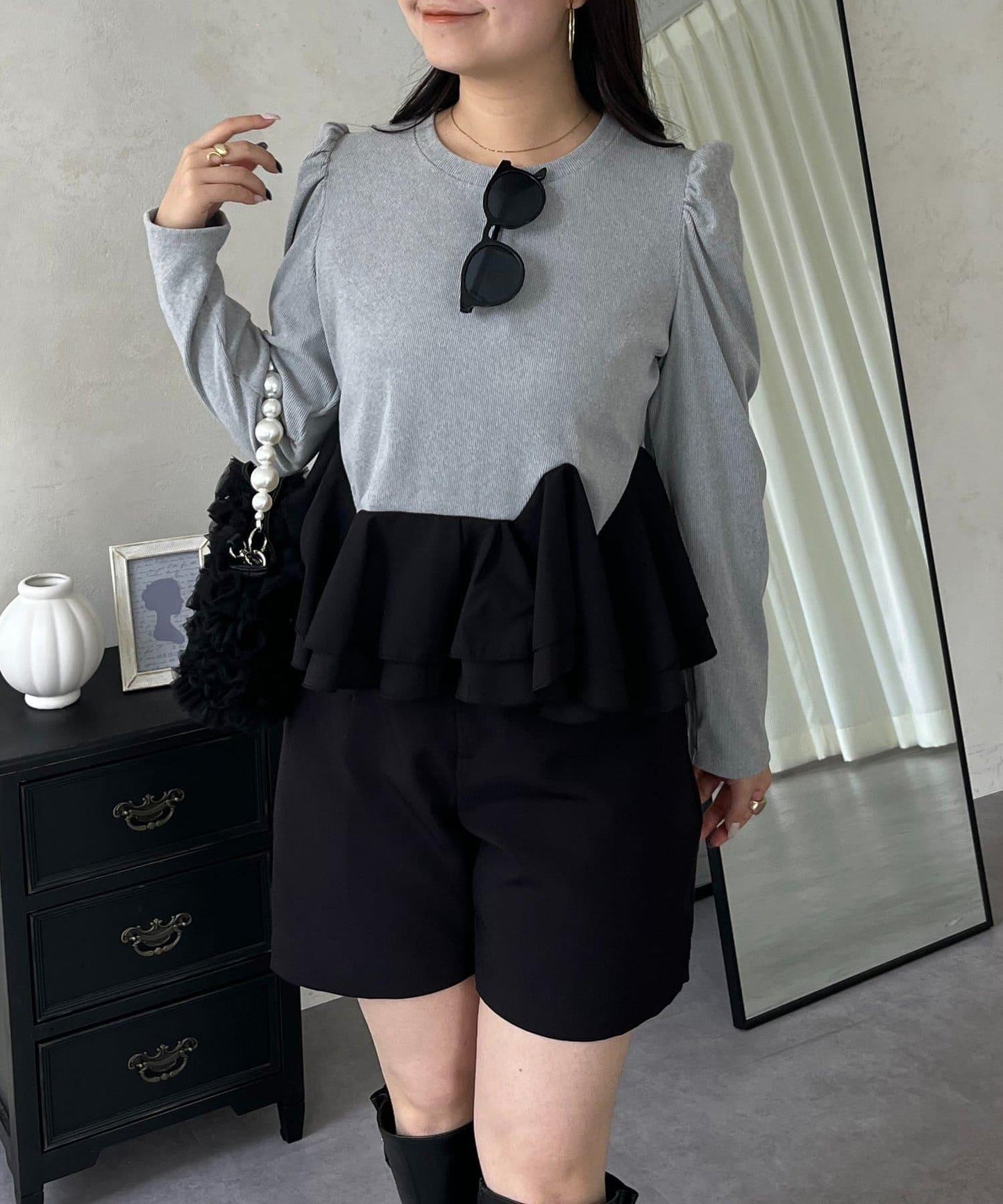 下襬荷葉邊磨毛羅紋針織上衣