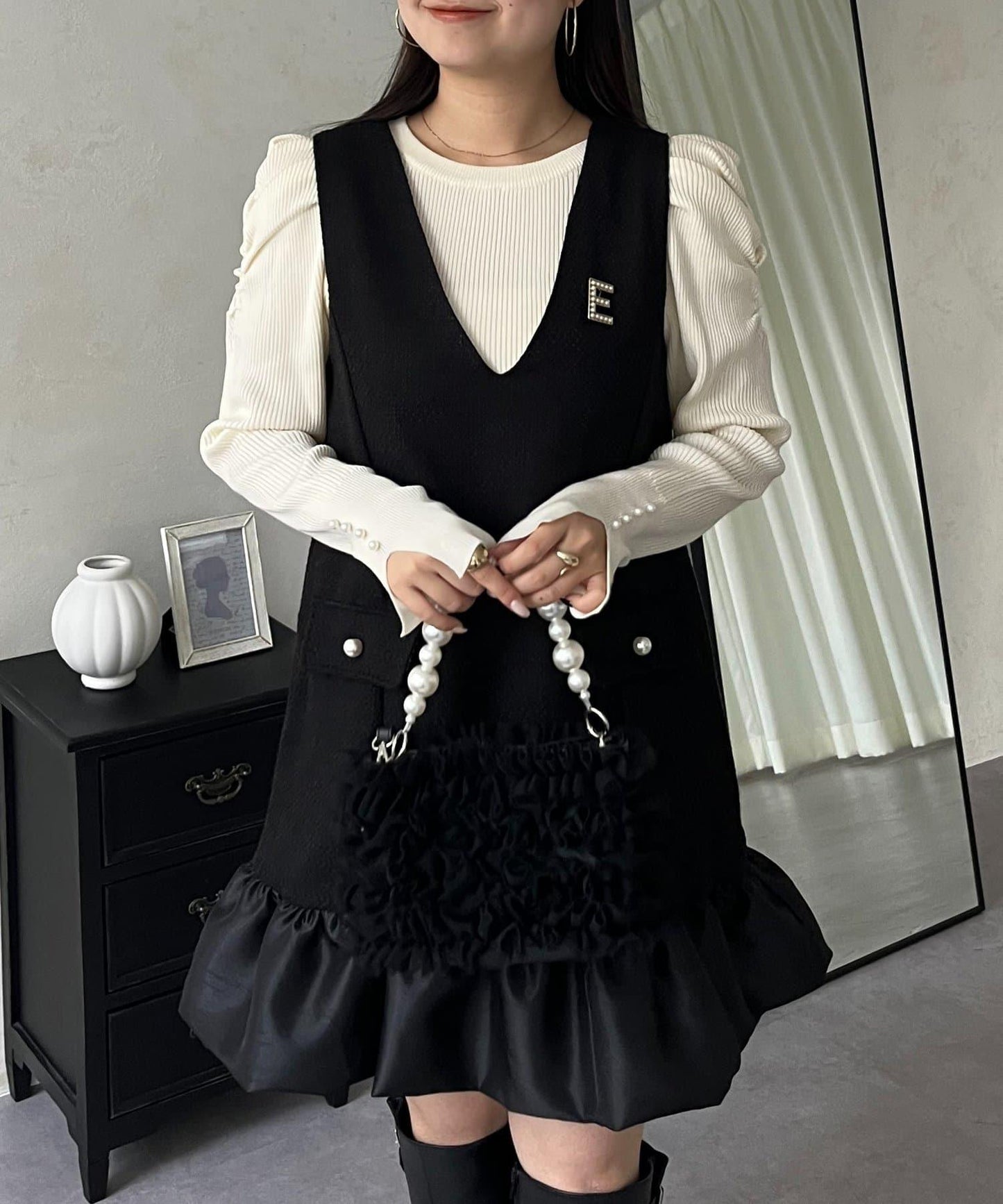 下襬氣球袖呢料連衣裙