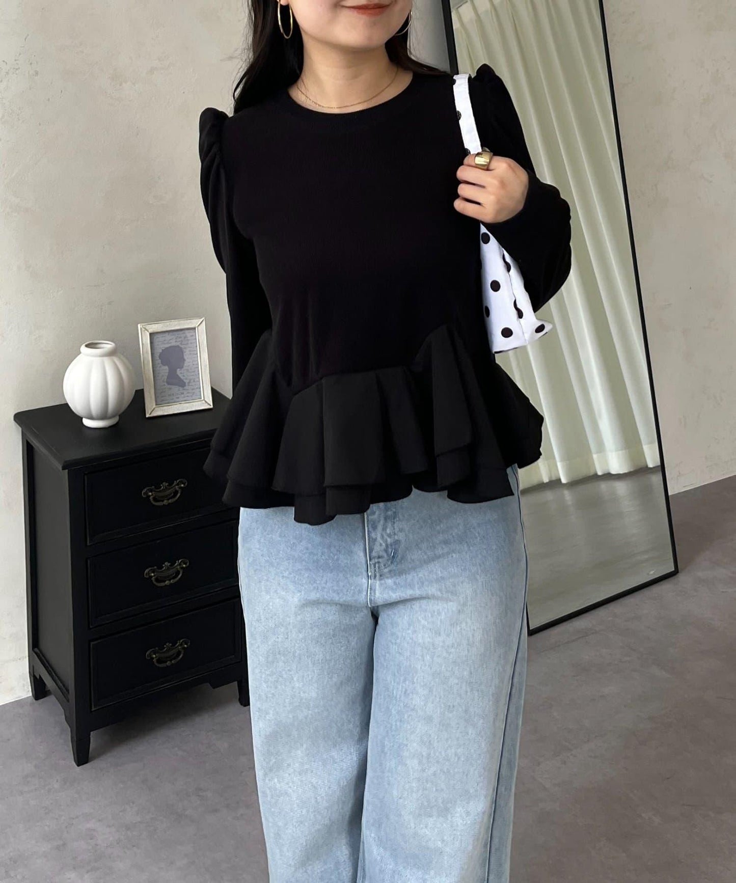 下襬荷葉邊磨毛羅紋針織上衣