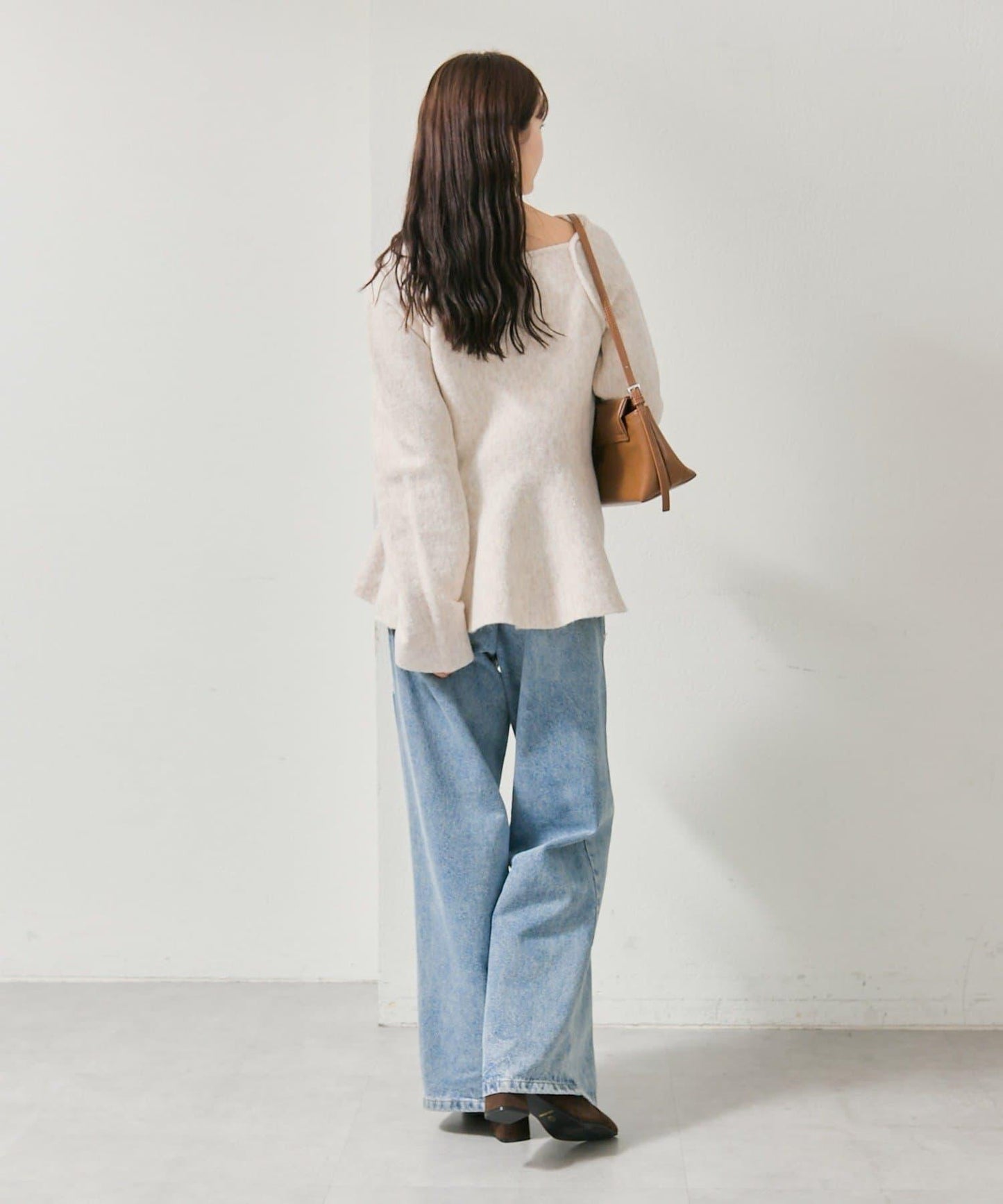 方領荷葉邊針織衫