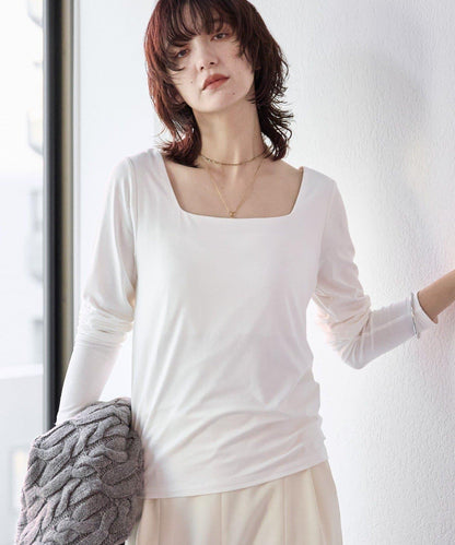 【也適合作為針織衫內搭】方領T恤