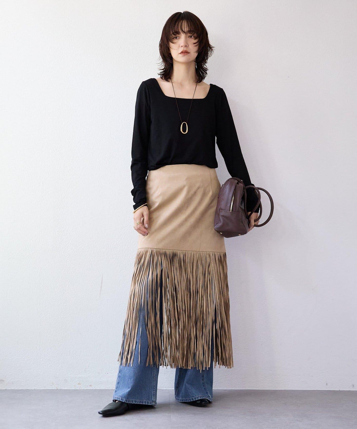 【也適合作為針織衫內搭】方領T恤