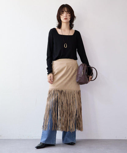 【也適合作為針織衫內搭】方領T恤