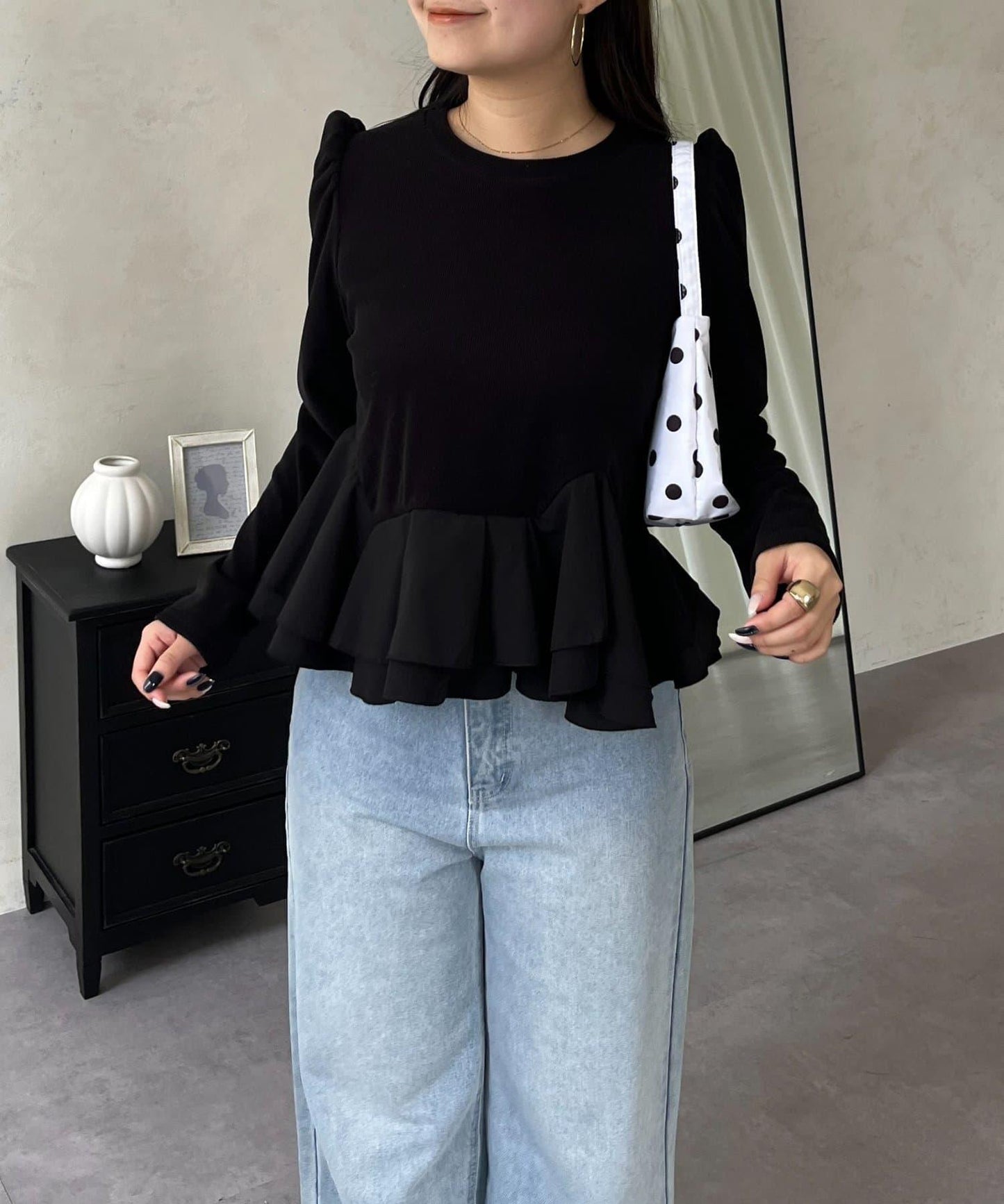 下襬荷葉邊磨毛羅紋針織上衣