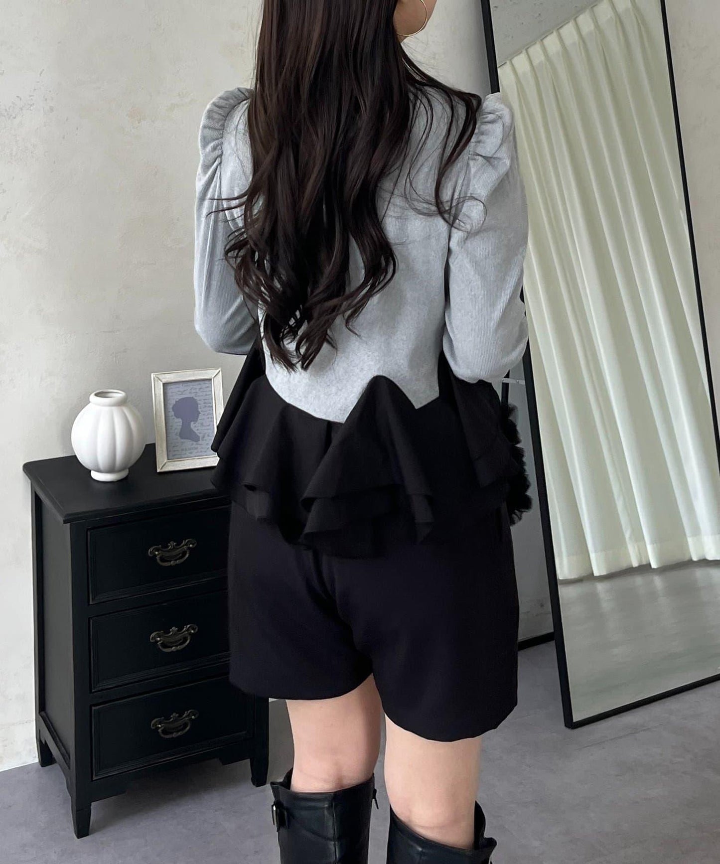 下襬荷葉邊磨毛羅紋針織上衣