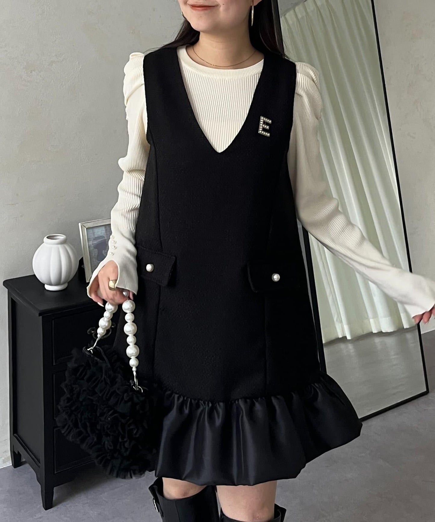 下襬氣球袖呢料連衣裙