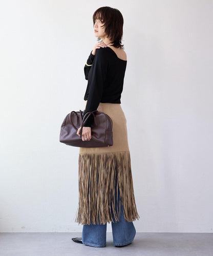 【也適合作為針織衫內搭】方領T恤