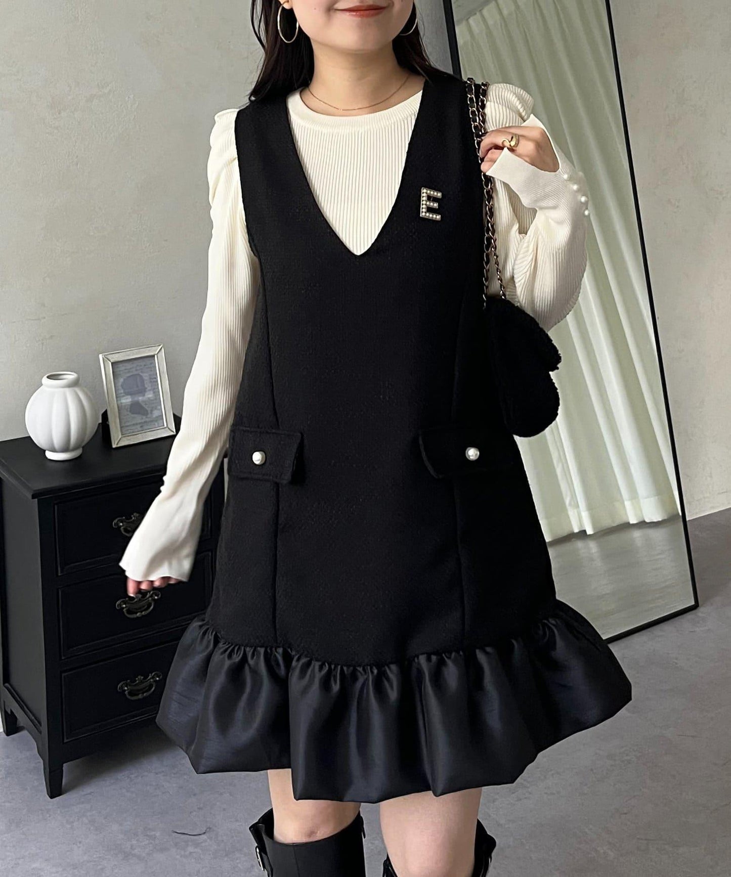 下襬氣球袖呢料連衣裙