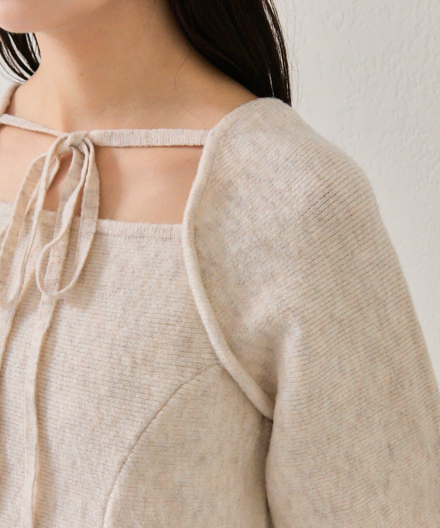 方領荷葉邊針織衫