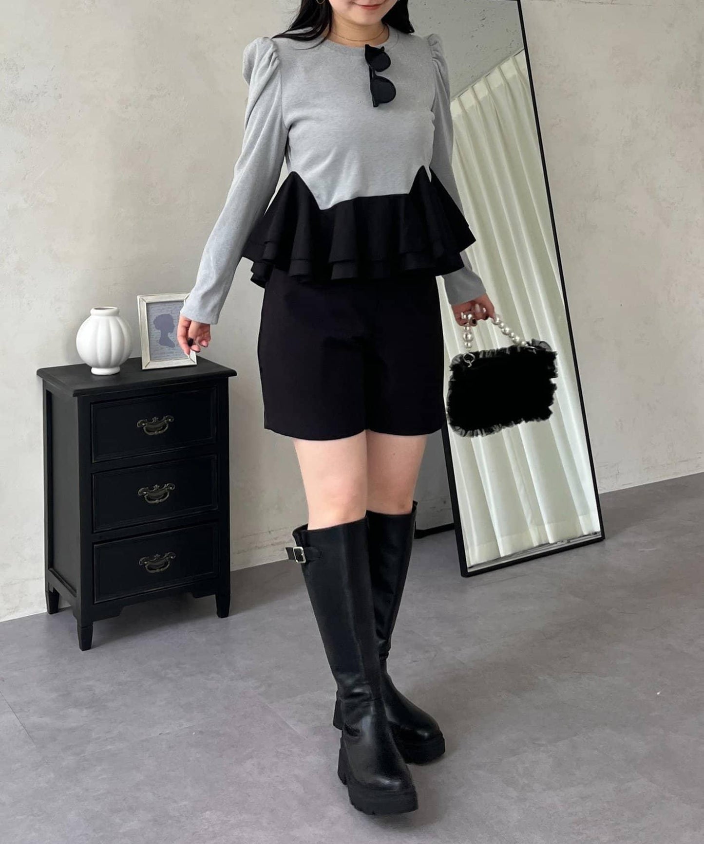 下襬荷葉邊磨毛羅紋針織上衣