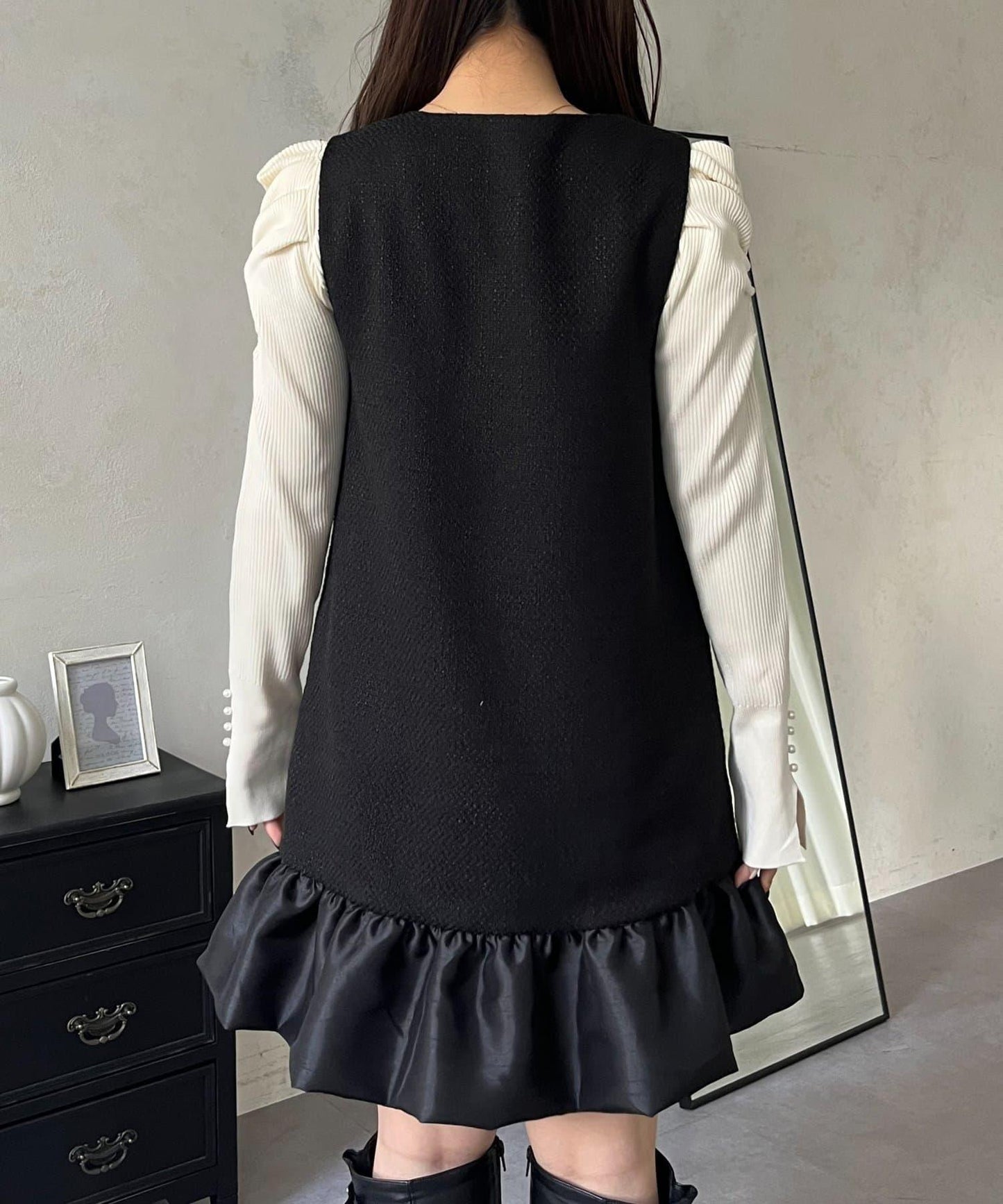 下襬氣球袖呢料連衣裙