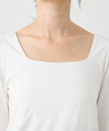 【也適合作為針織衫內搭】方領T恤