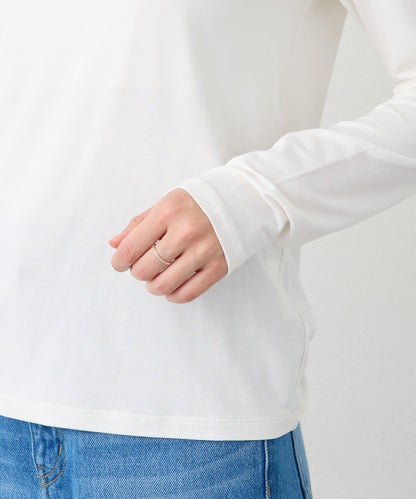 【也適合作為針織衫內搭】方領T恤