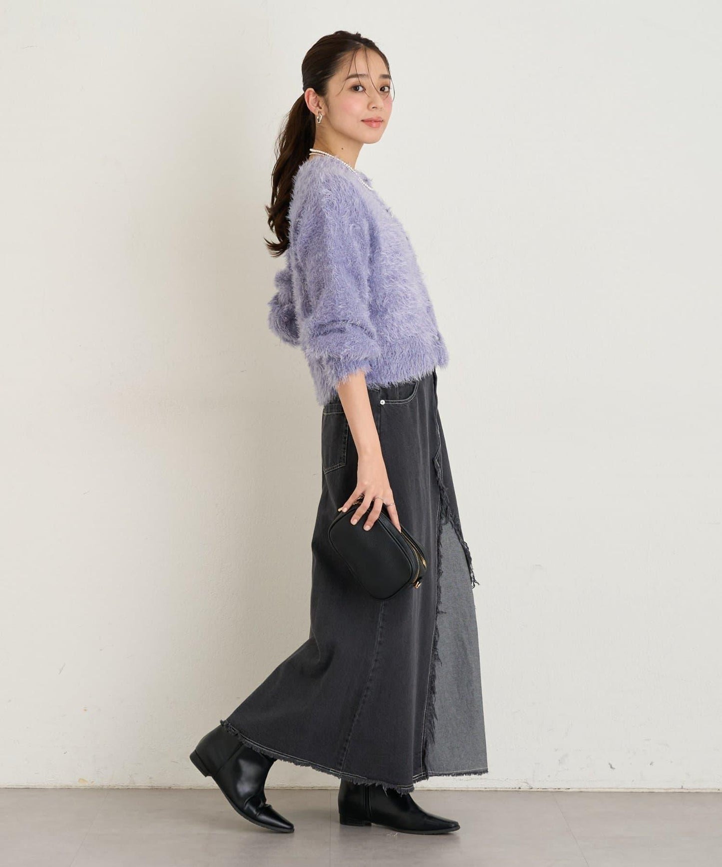 大人女性風格軟質長毛清透紐扣開衫