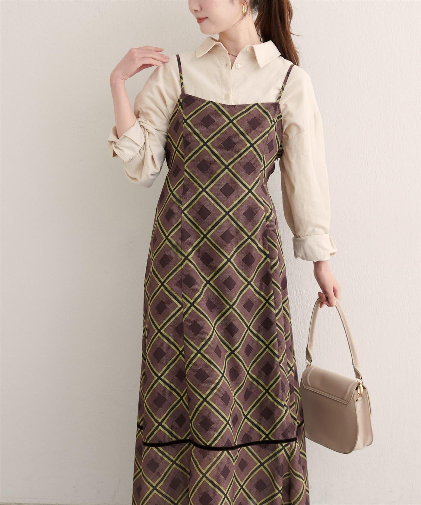 【natural couture】天鵝絨拼接吊帶連衣裙