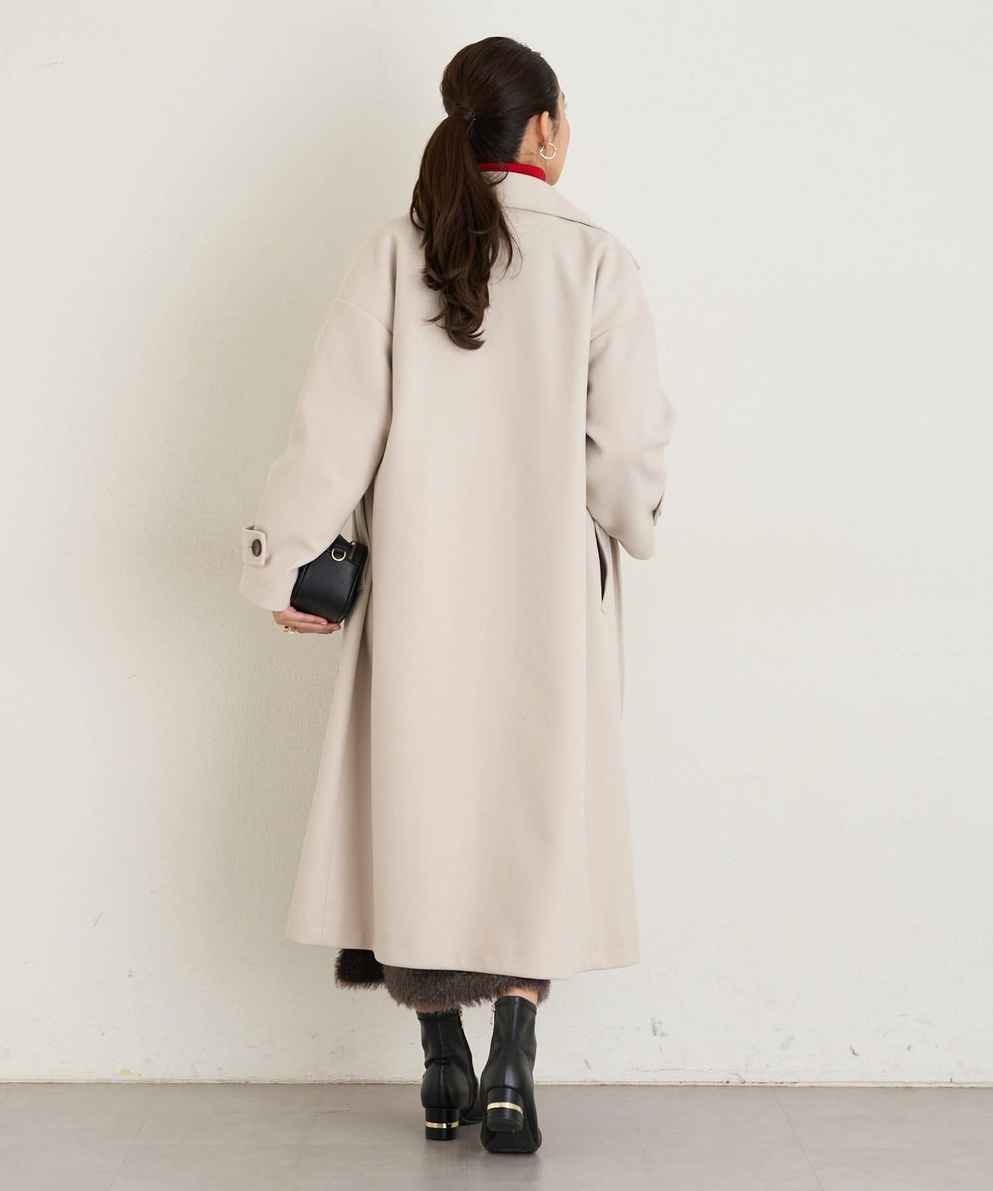 大人女性風格軟質長毛清透紐扣開衫