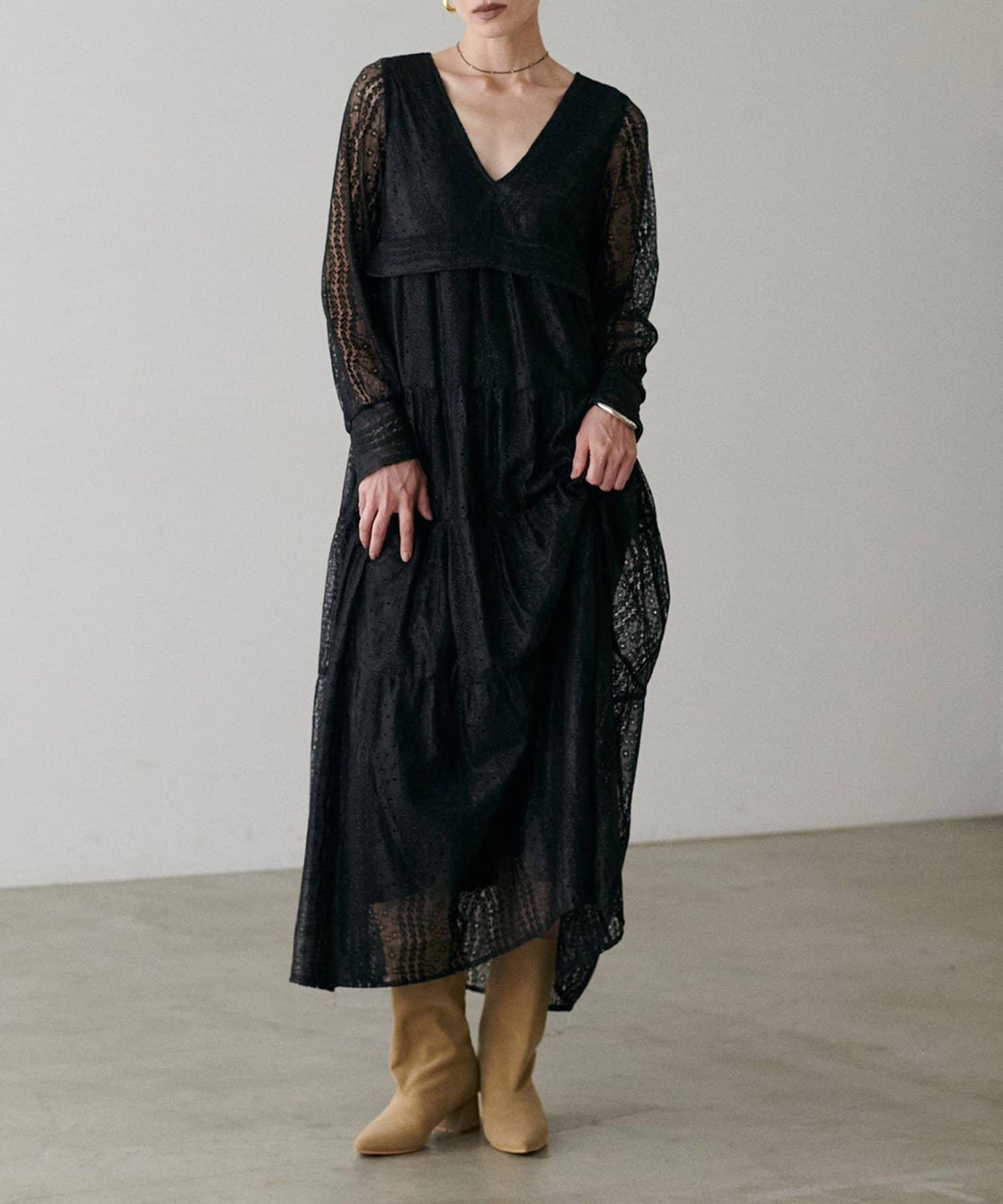 【LARUTA】蕾絲拼接長款連衣裙