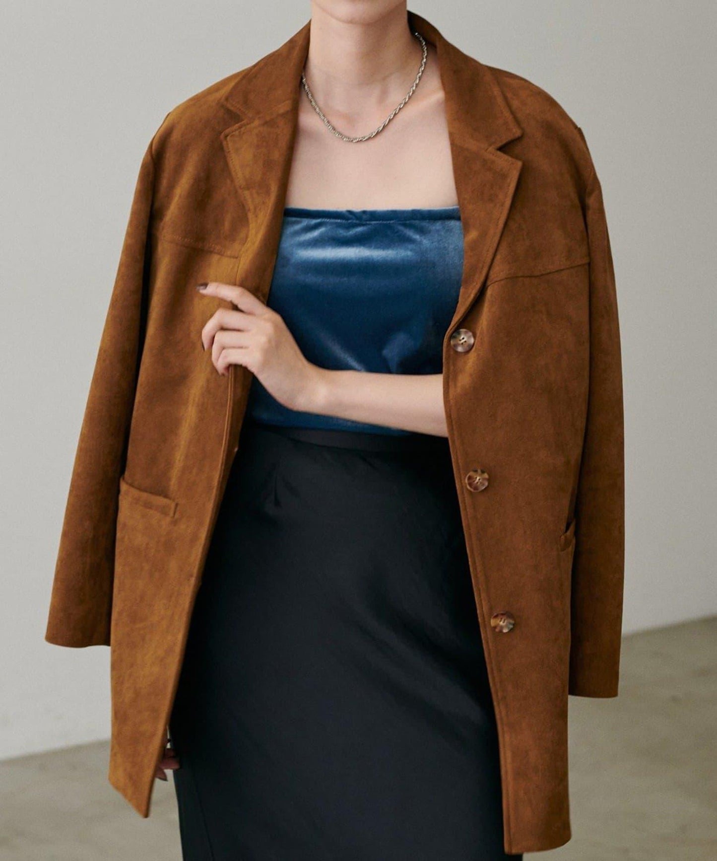 【LARUTA】帶胸墊天鵝絨吊帶背心