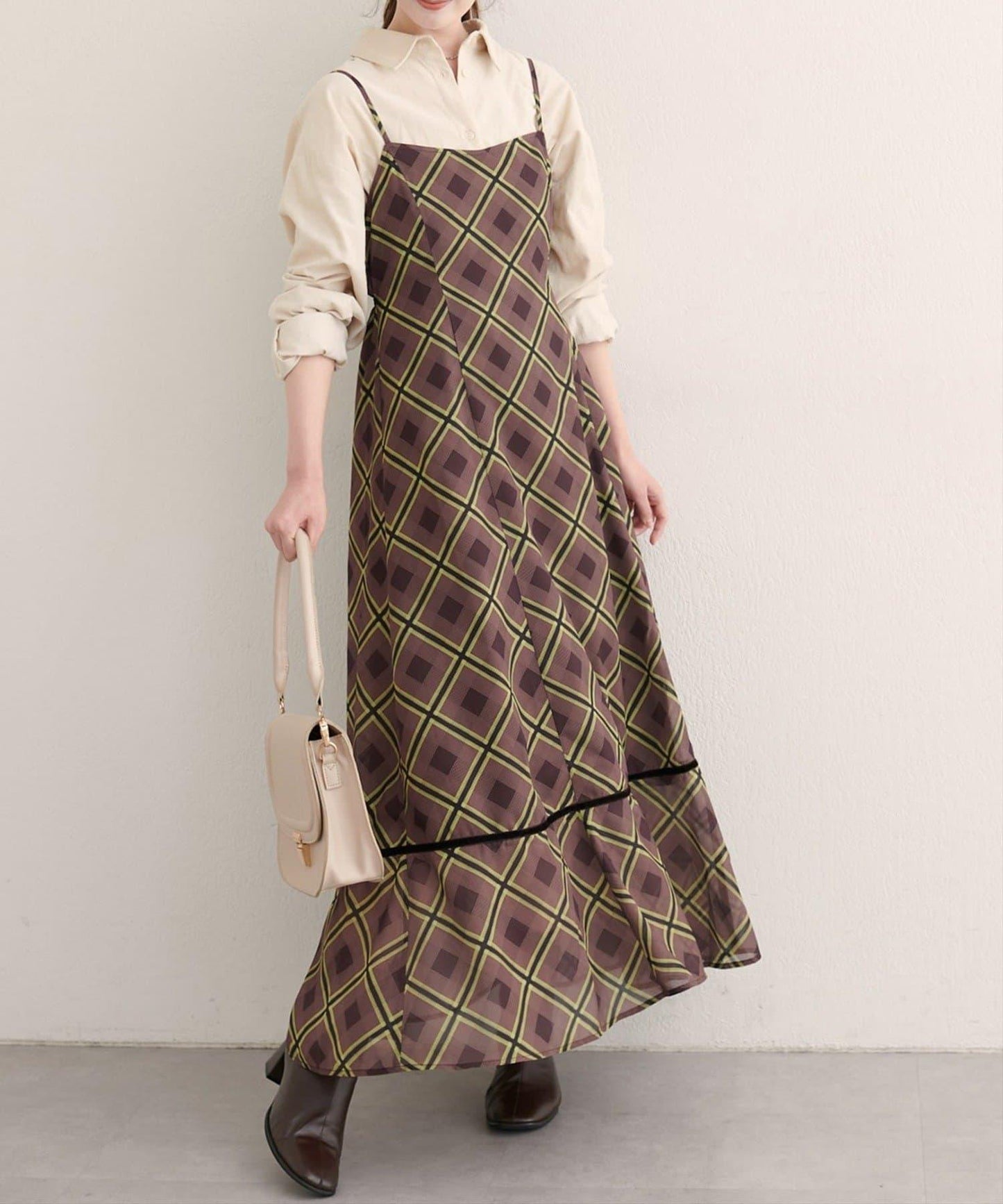 【natural couture】天鵝絨拼接吊帶連衣裙