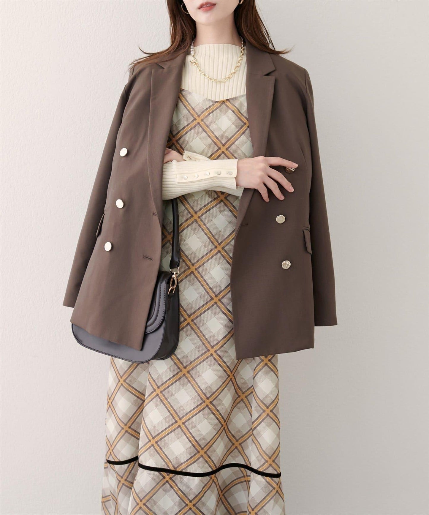 【natural couture】天鵝絨拼接吊帶連衣裙