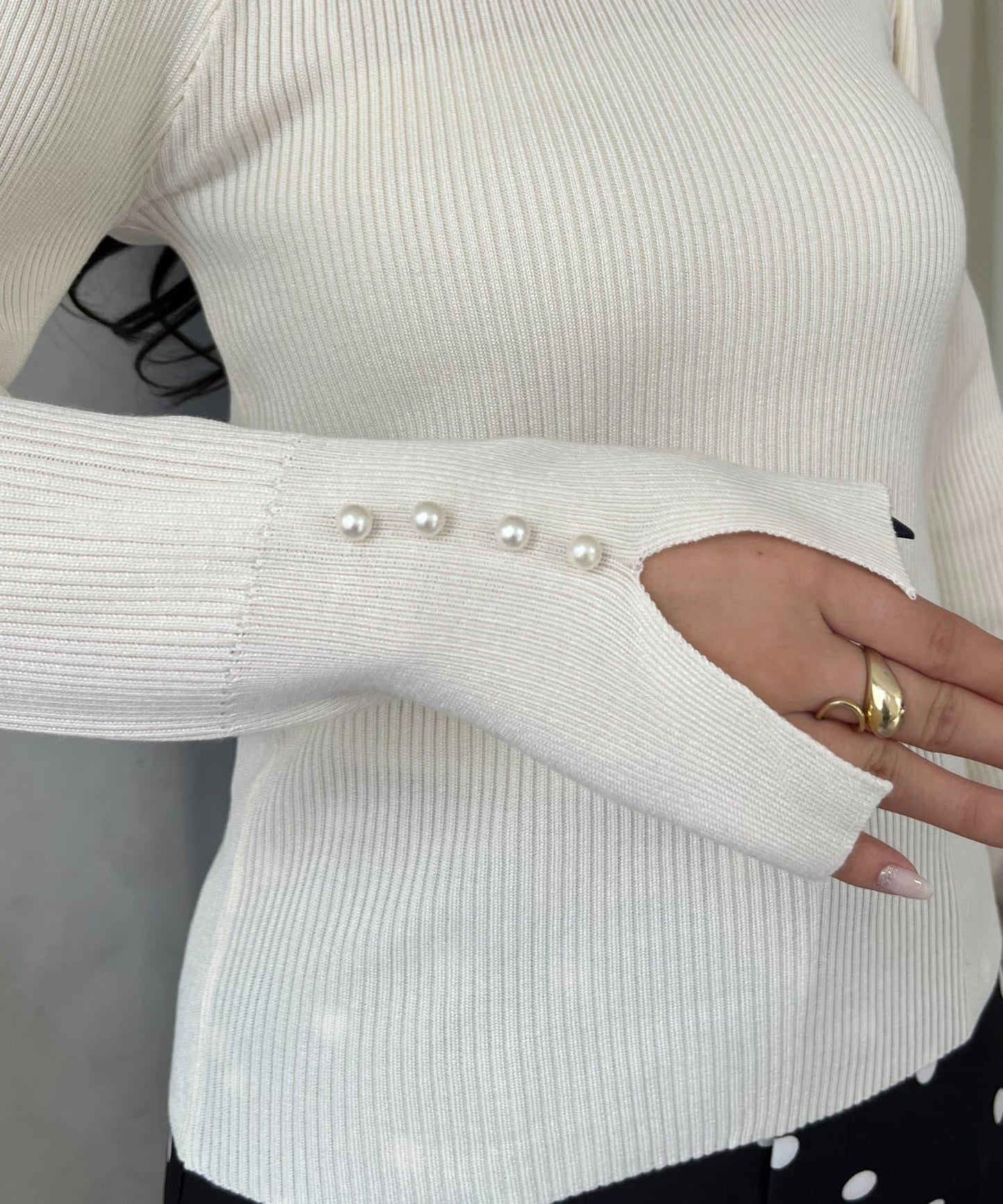 袖珍珠泡泡袖羅紋針織衫