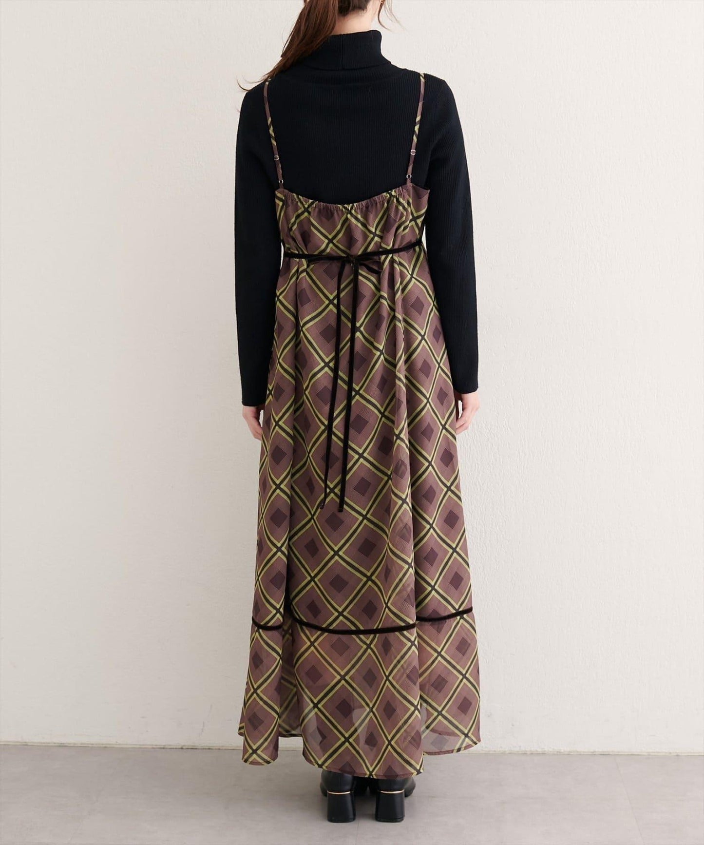 【natural couture】天鵝絨拼接吊帶連衣裙